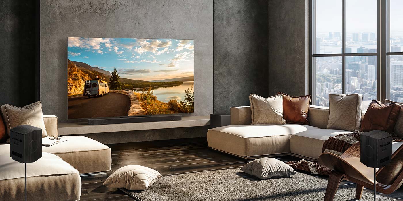 Salon z telewizorem Samsung QLED i Soundbarem Samsung HW-Q990C z oferty Media Expert Salon z telewizorem Samsung QLED i Soundbarem Samsung HW-Q990C z oferty Media Expert