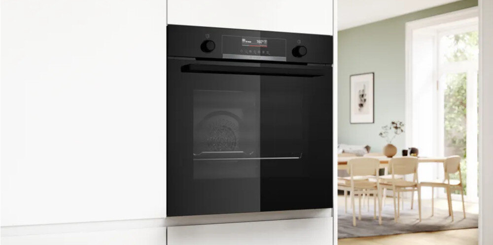 PIEKARNIK BOSCH HBG579EB7 front zamknięty kolor czarny zabudowa panel sterowania Wyświetlacz