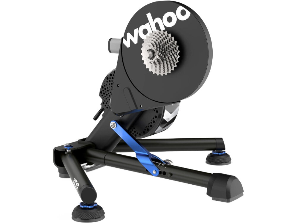 Trenażer rowerowy WAHOO Kickr Smart Trainer V6 WFBKTR122 trenażer na białym tle solidna stalowa konstrukcja uchwyty pełna stabilność roweru podczas pedałowania bezpieczeństwo treningu