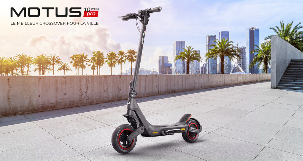 Hulajnoga elektryczna MOTUS Pro 10 Urban 60 km 500W Amortyzacja 10 Grafitowy elektromobilne wrazenia srodek codziennego transportu