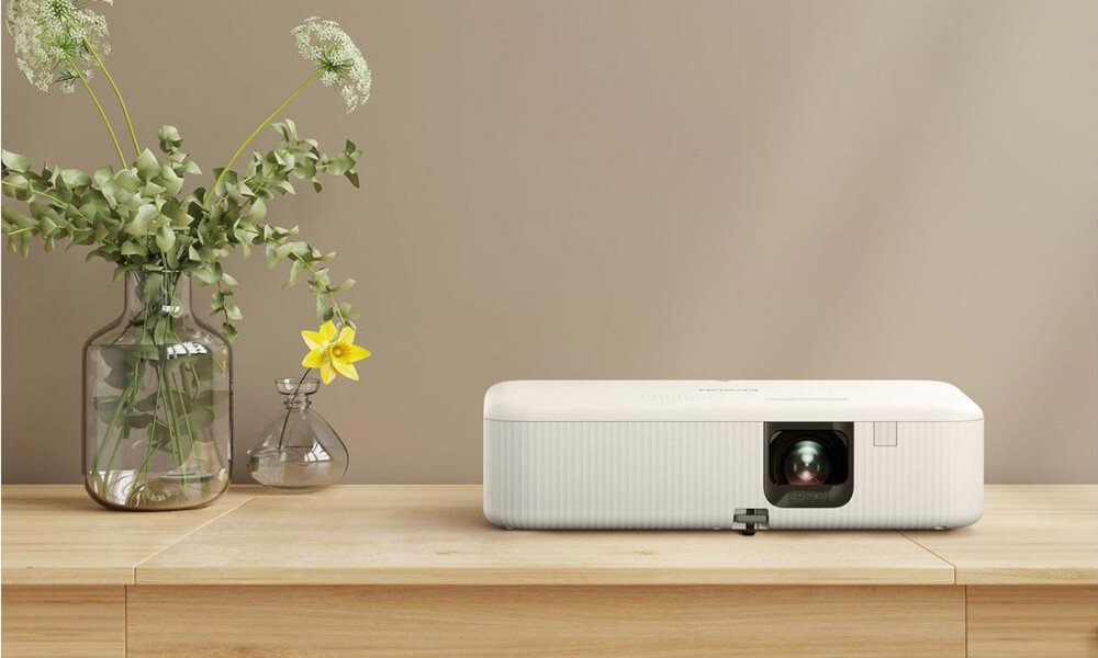 Projektor EPSON CO-FH02 idealny do domowego kina