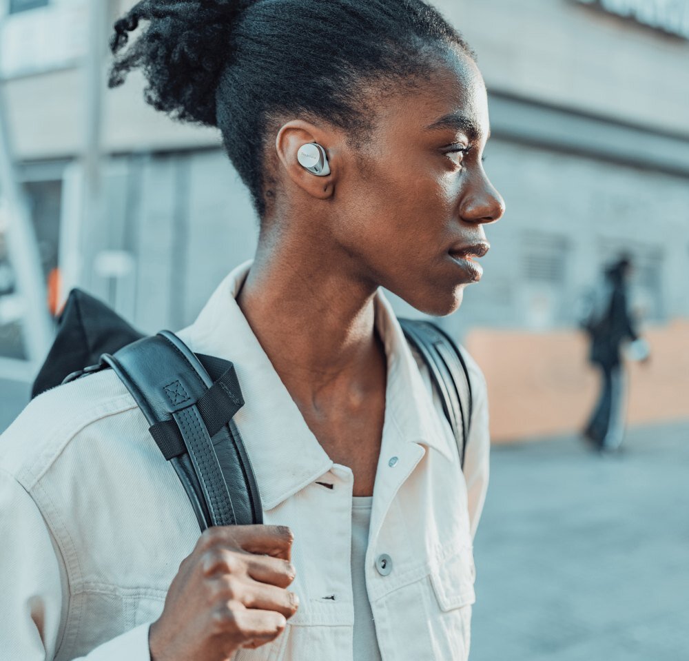 Słuchawki dokanałowe TECHNICS EAH-AZ60M2E jakość działanie charakterystyka czas praca unikalność dźwięk mikrofony szum