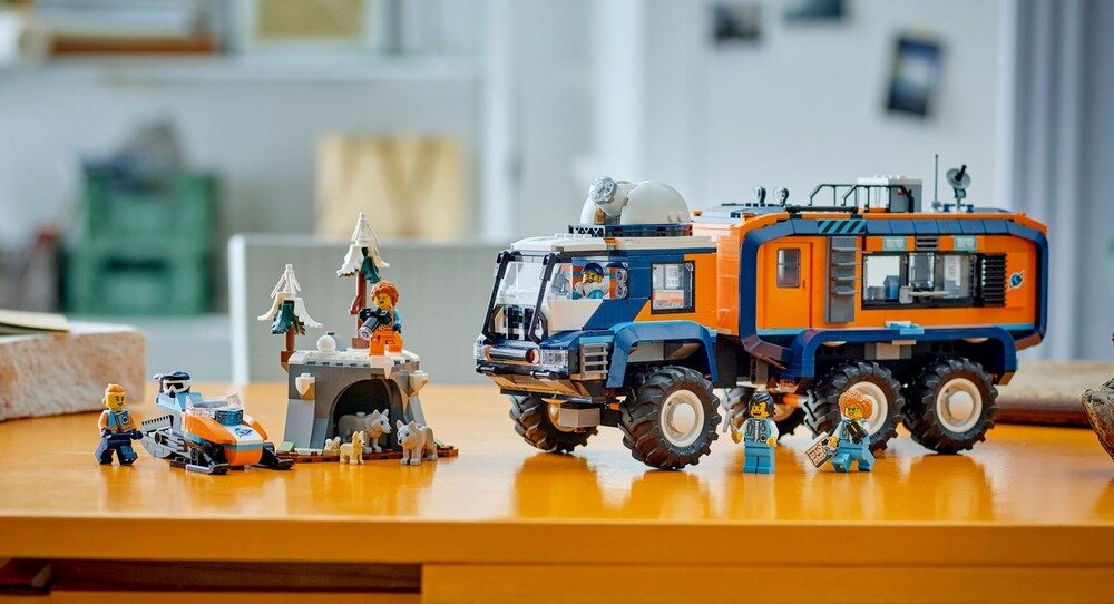LEGO 60471 City Ciężarówka z laboratorium arktycznej odkrywczyni   kv lifestyle początek opisu sekcja nagłówkowa