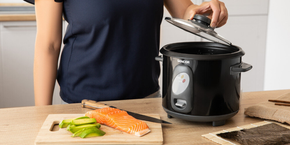 Ryżowar SENCOR SRM 1001BK Bezpieczeństwo potrójne zabezpieczenie odprowadzanie pary izolowane uchwyty