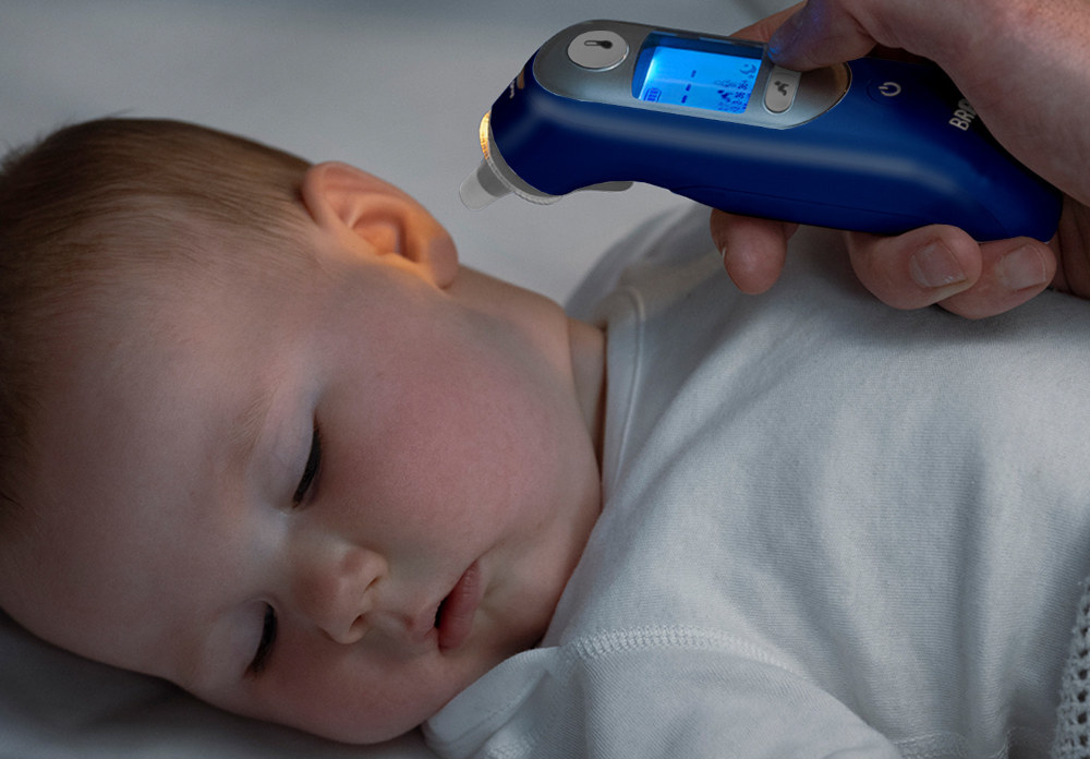 Termometr BRAUN Thermoscan 7+ Connect IRT6575 Komfort użyteczność Miękkie światło tryb cichy System ExactTemp z sygnałem świetlnym i dźwiękowym