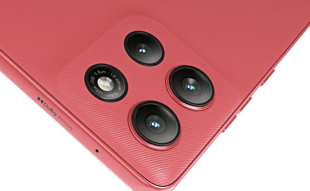 Smartfon MOTOROLA Moto G86 wyspa aparatów Cienkie ramki design elegancja 