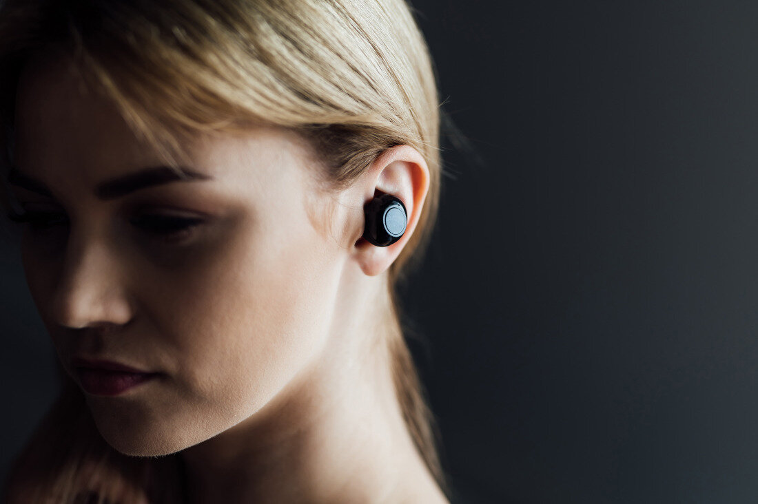 Aparat do poprawy sluchu HAXE JH-A39 zastosowanie przeznaczenie redukcja szumow poprawa jakosci wzmocnienie dzwiekow