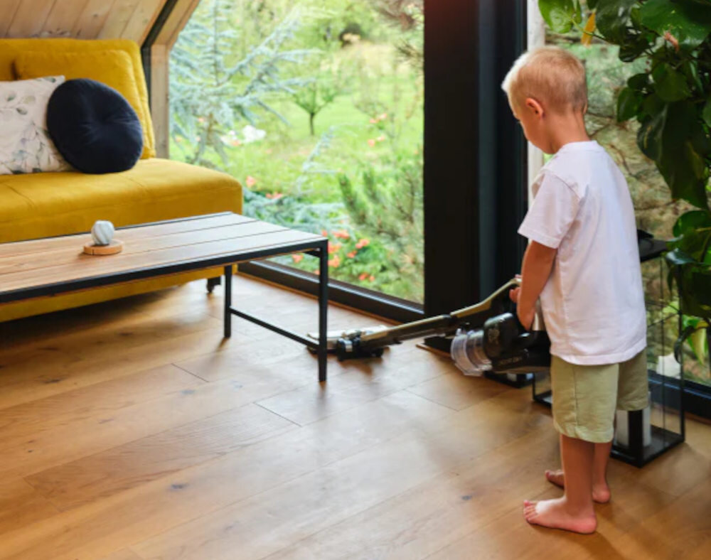 Odkurzacz ETA Gold Power 1212 90000 2w1 Trwałość i skuteczność wydajny silnik BLDC  moc system ssania w połączeniu z obrotowym wałkiem usuwa kurz, okruchy, sierść i trudne zabrudzenia Dwa poziomy regulacji mocy dopasowanie potrzeby