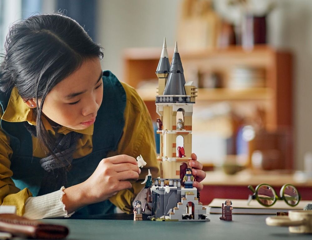 LEGO 76430 Harry Potter Sowiarnia w Hogwarcie Bal Bożonarodzeniowy