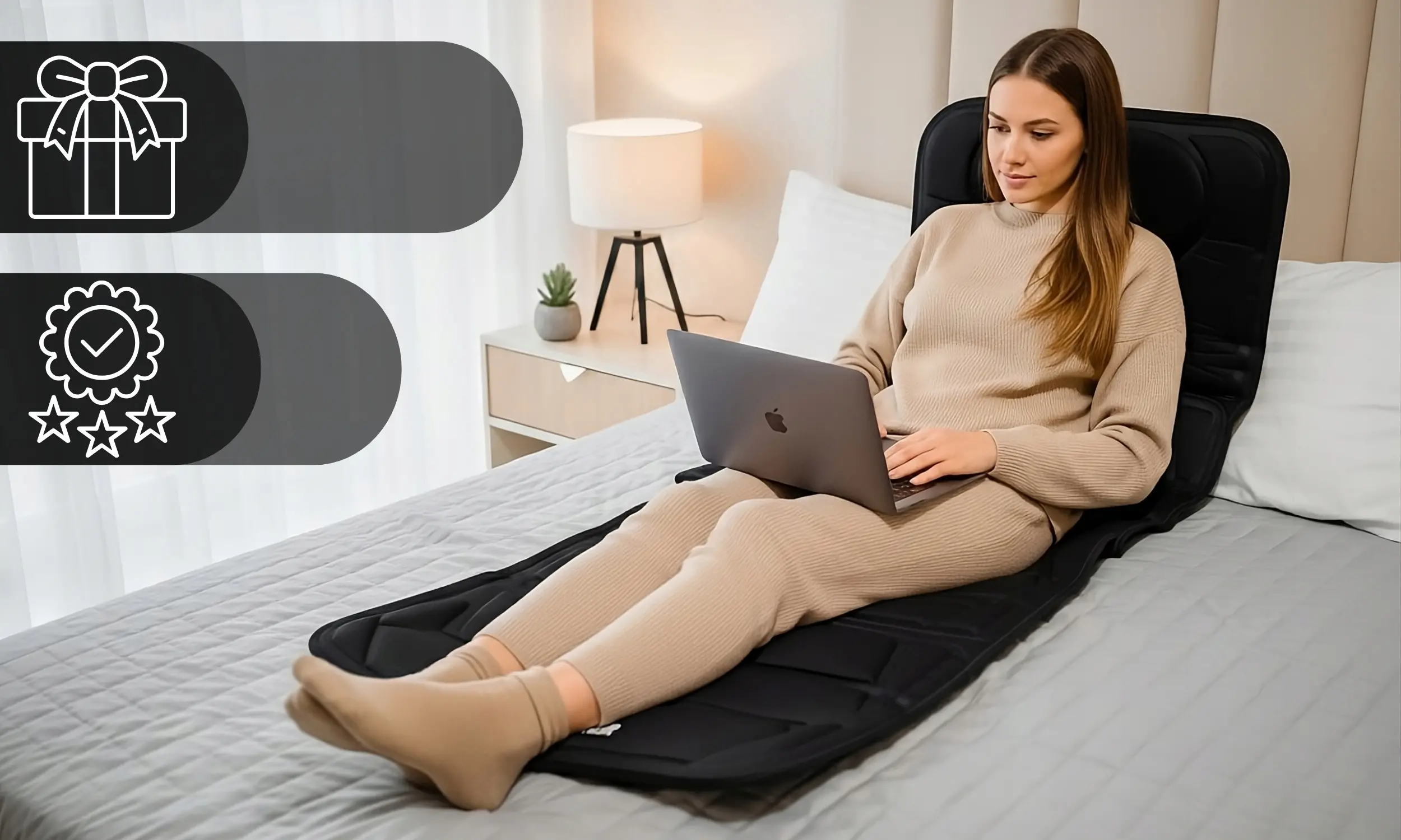 Mata masująca HeatMat Warmener złożona i zaprezentowana jako prezent