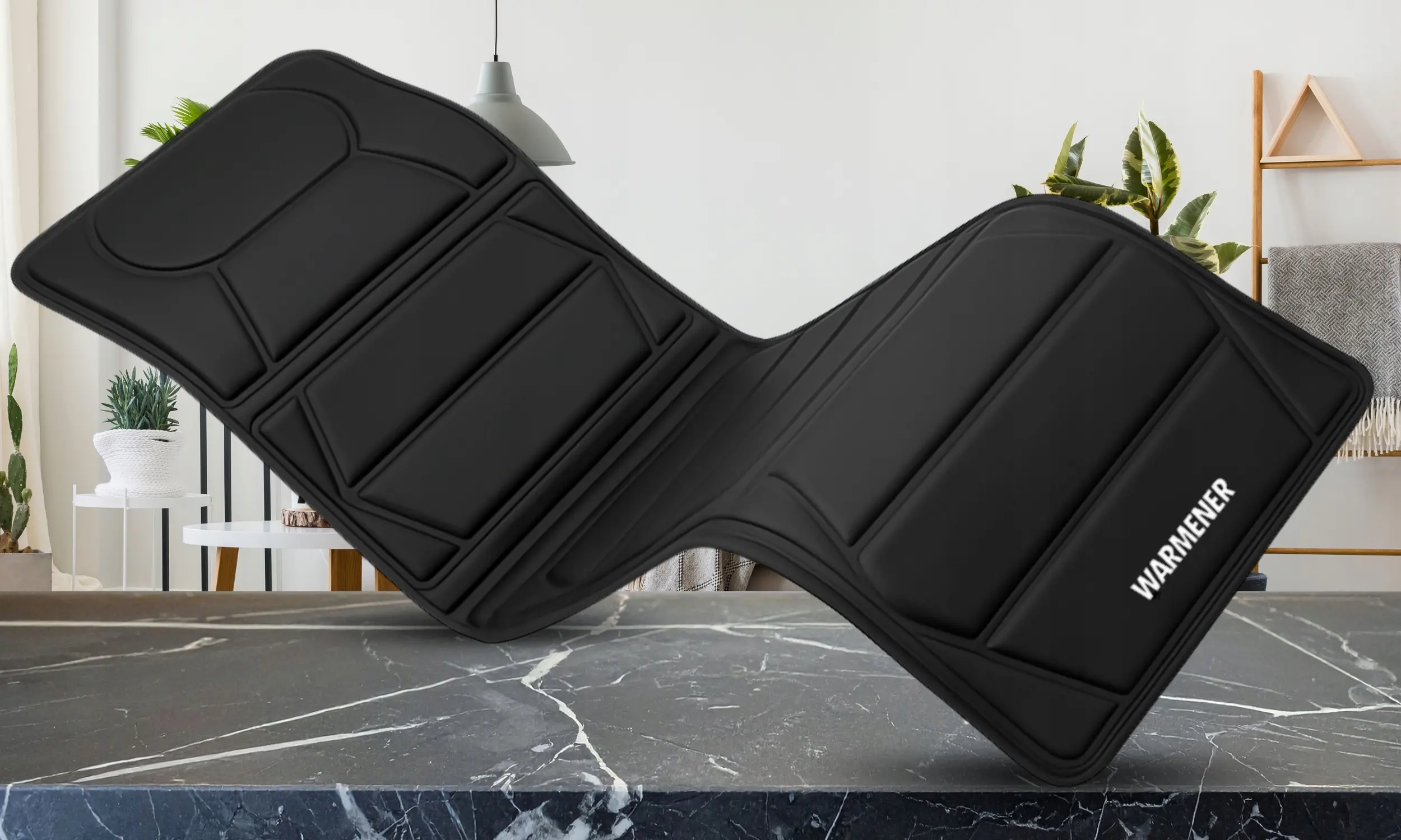 Zbliżenie na materiał i kieszonkę na pilot w macie HeatMat Warmener