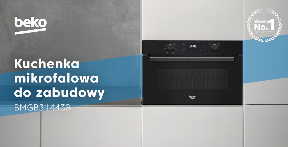KUCHNIA MIKROFALOWA BEKO BMGB31443B Reklama przedstawia rodzinę z kilkorgiem dzieci zgromadzonych przy otwartej lodówce w nowoczesnym wnętrzu, obok stoi kobieta z założonymi rękami. Po prawej stronie znajduje się hasło „Siła spokoju w Twoim domu a beko state of mind” oraz oznaczenie Europe’s No.1.
