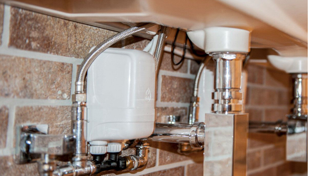 Przepływowy podgrzewacz wody DAFI 11 kW z przyłączem podgrzewanie bieżące kempingi łazienki kuchnie nagrzewanie wody niewielkie rozmiary waga Długość Oszczędność miejsca napięcie zasilanie oszczędne oszczędność wody energii