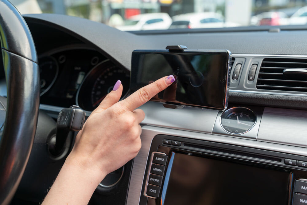 Uchwyt samochodowy GOTZE & JENSEN CH302 zastosowanie wyglad