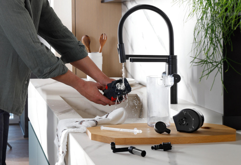 Ekspres DELONGHI ECAM320.60.W Biały Bezproblemowa konserwacja system automatycznego czyszczenia odkamienianie