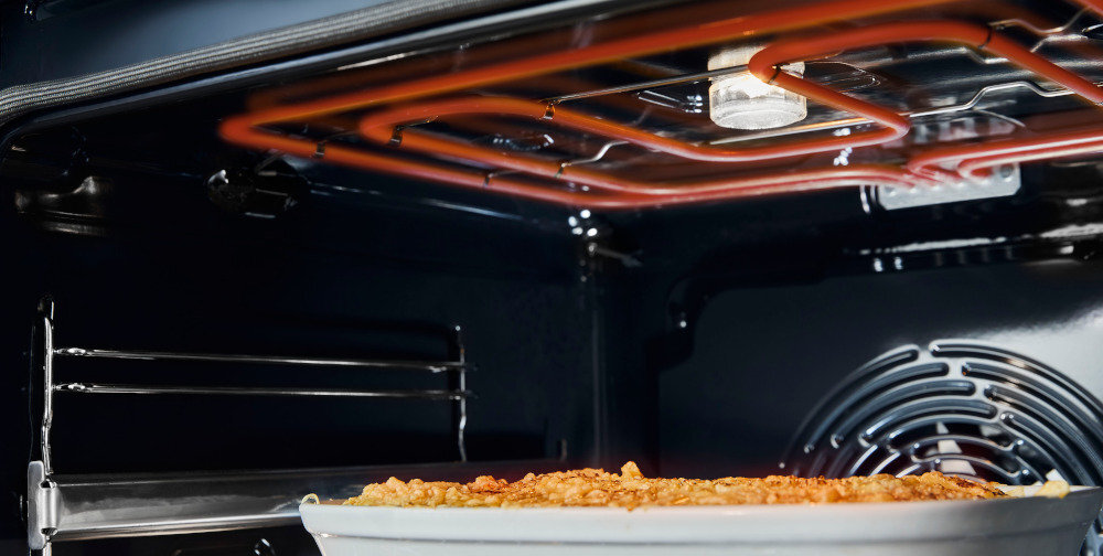 PIEKARNIK HISENSE BSA65334ABDG grill zapiekanie zarumienione chrupiące skórka gratin