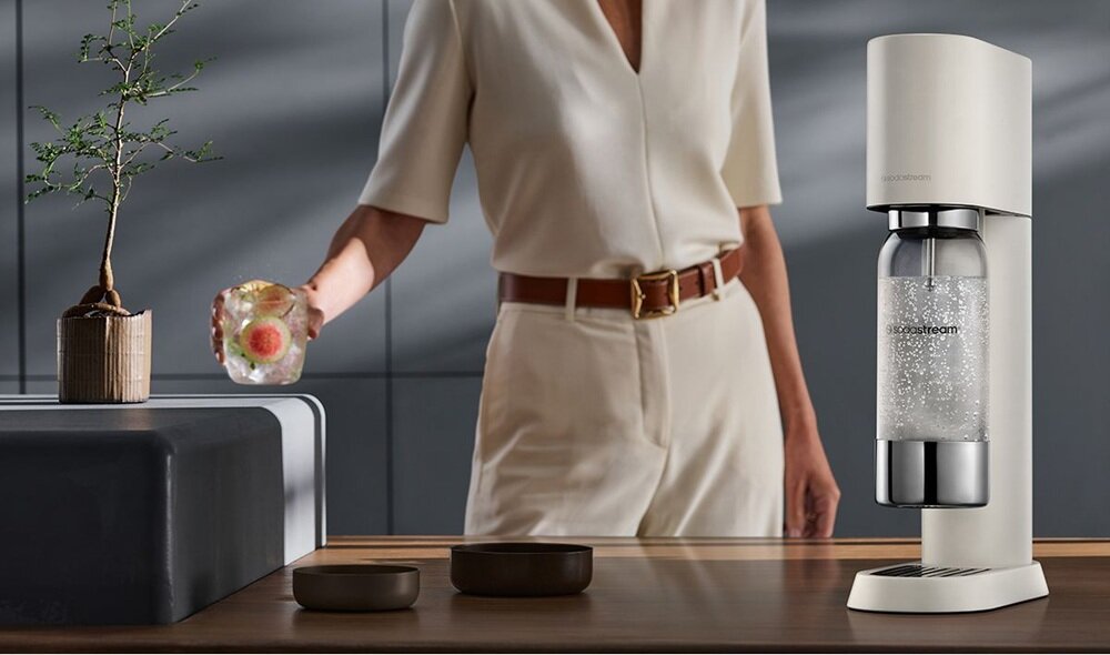 Saturator SODASTREAM Enso Beżowy sttylowy saturator, estetyczne dopełnienie, odporna na matowienie, na uszkodzenia, bez szkodliwych bisfenoli