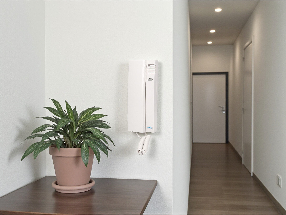 Unifon ORNO OR-AD-5002 Biały kolor klasyczny elegancki wygląd do montażu natynkowego ma regulację głośności dzwonka 2-żyłowy system łączenia z wytrzymałego tworzywa sztucznego duży głośnik o czystym wyraźnym brzmieniu