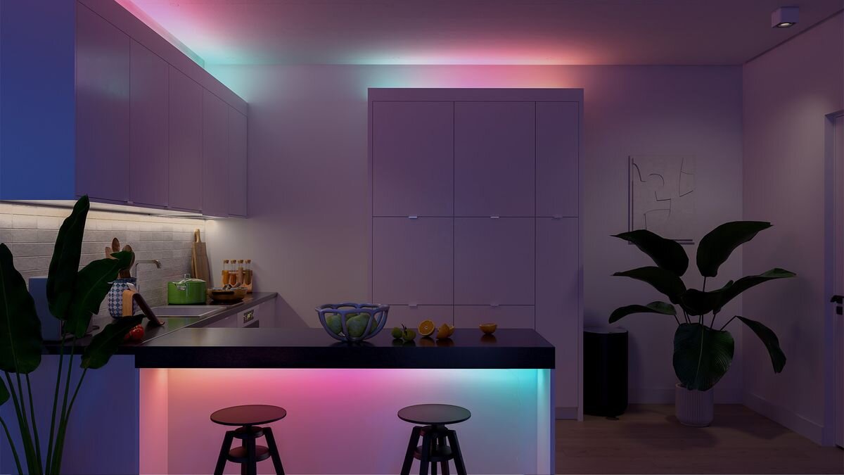Taśma LED PHILIPS HUE 929004294901 5 m Bluetooth/ZigBee, kolory, ściemnianie, Essential, kompatybilne, Podświetlenie blatu kuchennego i szafek taśmą Philips Hue.