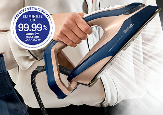 Trzymany w dłoni generator pary GV9910 wyrzucający parę. Ikona informuje o eliminowaniu 99.99% wirusów i bakterii.