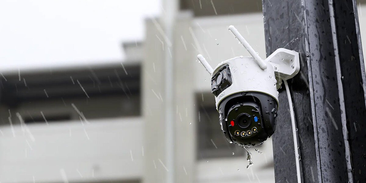 Kamera IMOU Cruiser Dual 8MP Zewnętrzna, Wi-Fi, IP66, odporność, solidne, temperatury, kamera zamontowana do słupa w porze deszczowej