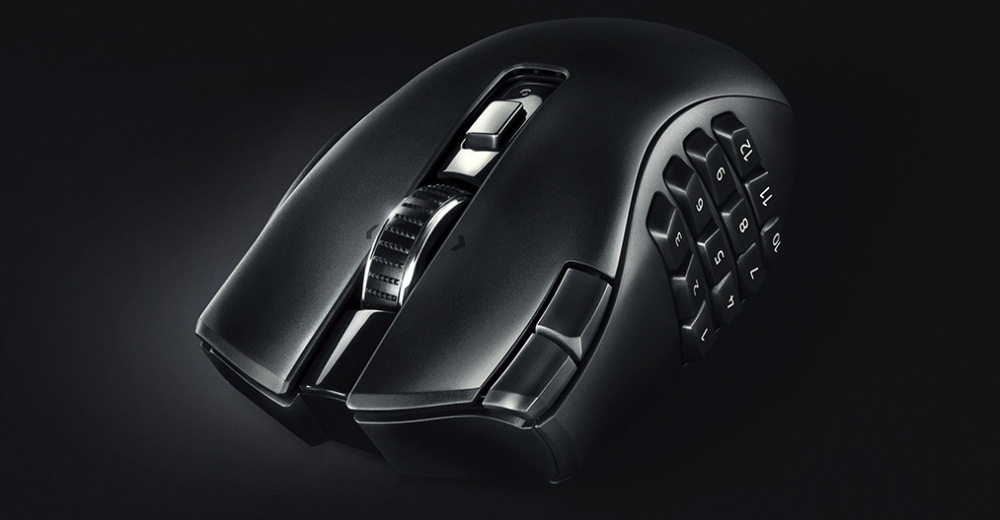 Mysz RAZER Naga V2 HyperSpeed ergonomia czujnik optyczny technologia hyperscroll  łączność bezprzewodowa 