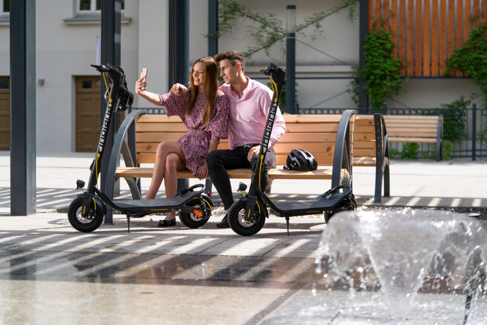 Hulajnoga elektryczna INDIANA ES1001 Czarny akumulator wyswietlacz