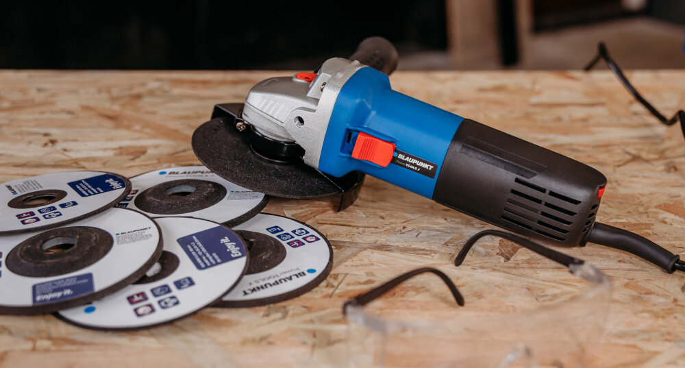 Szlifierka kątowa BLAUPUNKT AG4010 3 tarcze do ciecia szybkie precyzyjne ciecie 3 tarcze do szlifowania do wygladzania polerowania usuwania rdzy