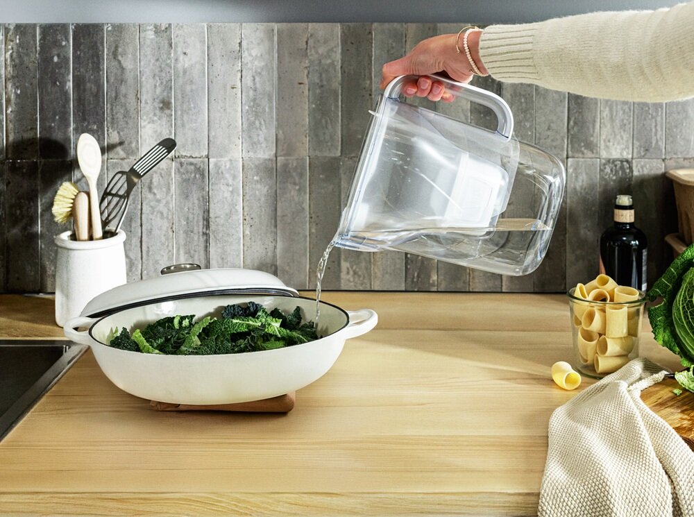 Dzbanek filtrujący BRITA Style Essential Biały + 4 x Wkład Maxtra Pro Pure Performance kv początek opisu