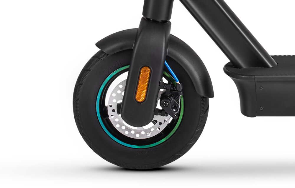 Hulajnoga elektryczna ACER PREDATOR Advance Czarny przedni hamulec tarczowy tyln hamulec elektryczny z systemem E-ABS system E-ABS zapobiega blokowaniu sie kol duza sila hamowania