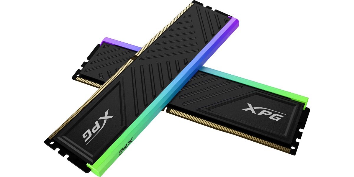 Pamięć RAM ADATA XPG Spectrix D35G na białym tle.