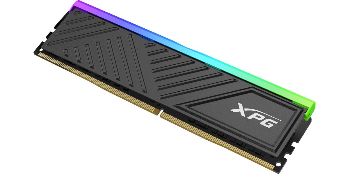 Pamięć RAM ADATA XPG Spectrix D35G na białym tle.