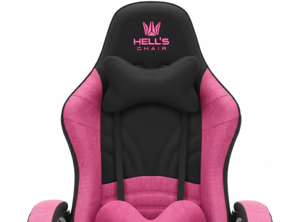 Fotel HELL'S CHAIR Rainbow 2.0 Różowo-Czarny zbliżenie na oparcie i napis z marką jasne tło szerokie zastosowanie rozrywka nauka praca ergonomia partner do zadań specjalnych