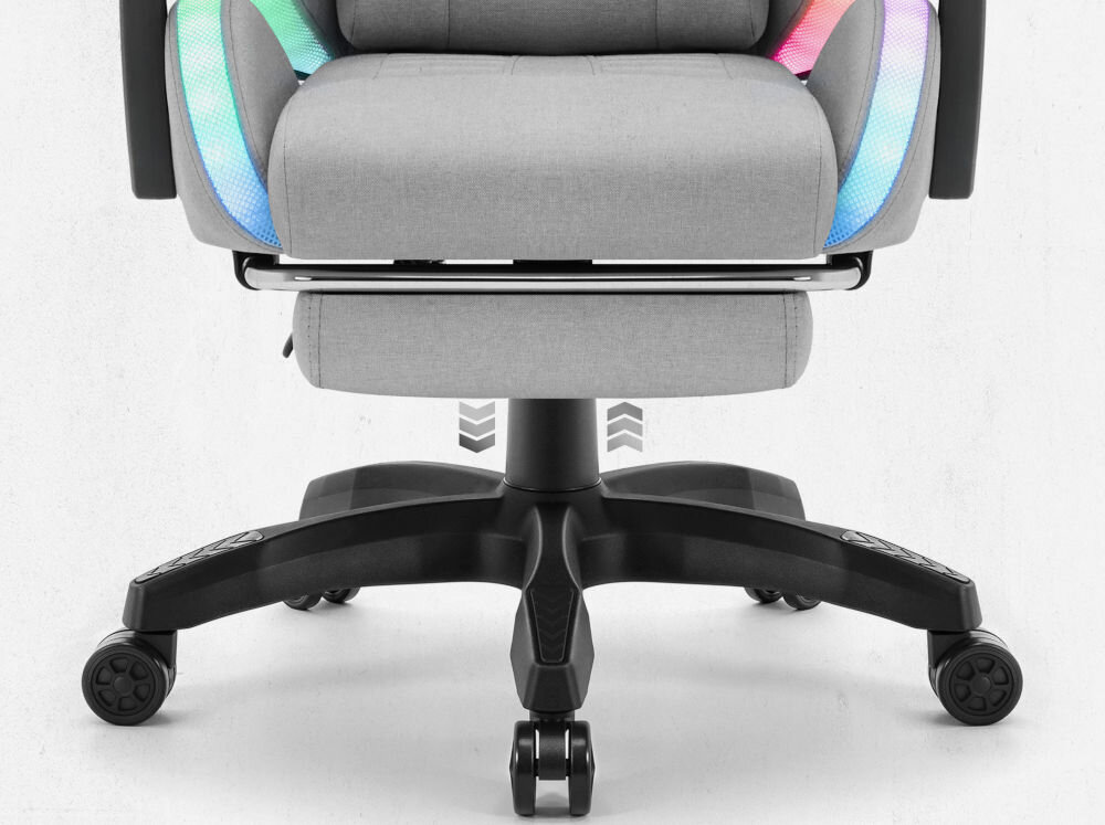 Fotel CABRO C501 LED Szary Zbliżenie na dolną część fotela, prezentujące pięcioramienną podstawę, kółka oraz mechanizm podnośnika gazowego fotel gamingowy z regulacją wysokości siedziska gazowym siłownikiem