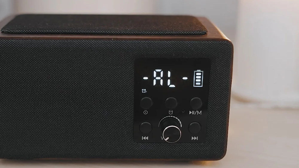 Radiobudzik MANTA RDI920  - budzenie