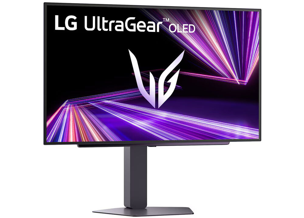 Monitor LG UltraGear 27GX704A-B.AEU 26.5 cala 2560x1440px 240Hz 0.03 [GTG]  prezentacja monitora od przodu pod kątem na białym tle QHD OLED, 240 Hz, 0.03 ms GtG, HDMI 2.1 technologie certyfikaty