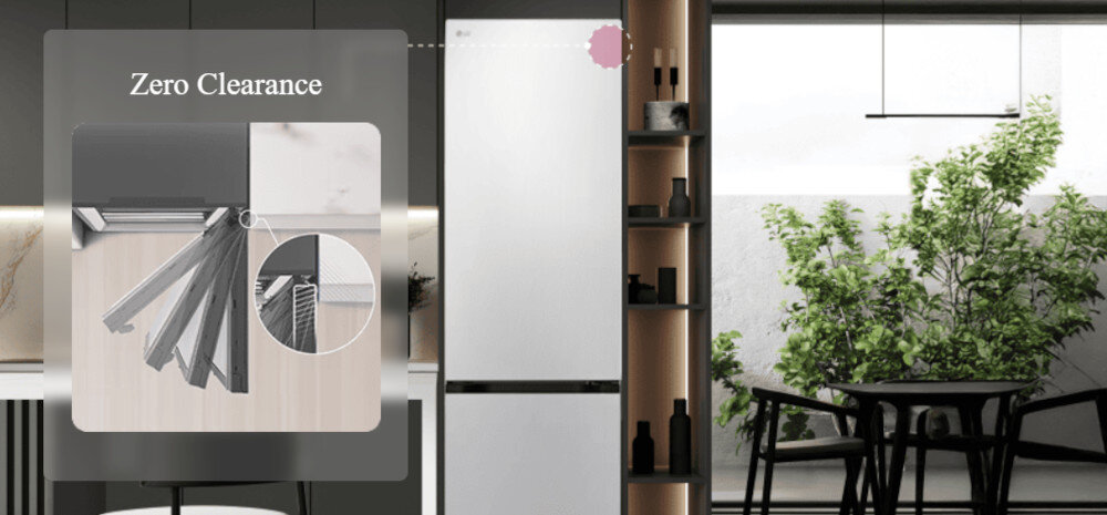 LODÓWKA LG GBBSJ20ESW Grafika przedstawia zabudowaną lodówkę LG w eleganckiej, szarej kuchni z dużym, jasnym oknem po prawej stronie. Po lewej stronie umieszczono półprzezroczysty panel z napisem „Zero Clearance” i ilustracją otwierających się drzwi chłodziarki, podkreślającą możliwość pełnego wysuwania szuflad bez konieczności zachowywania dodatkowego odstępu od ściany czy mebli Zero Clearance lodówka przy ścianie zawiasy Zero Clearance