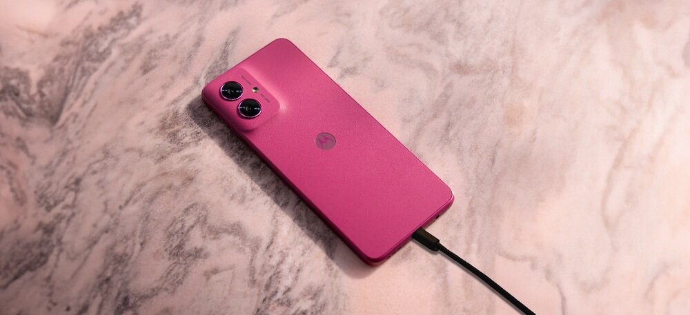 Smartfon MOTOROLA Moto G55 bateria o pojemności 5000 mAh TurboPower 