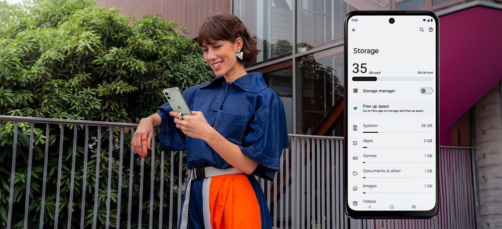 Smartfon MOTOROLA Moto G55 256 GB pamięci wewnętrznej pamięć UFS 2.2 rozbudowanie o microSD 