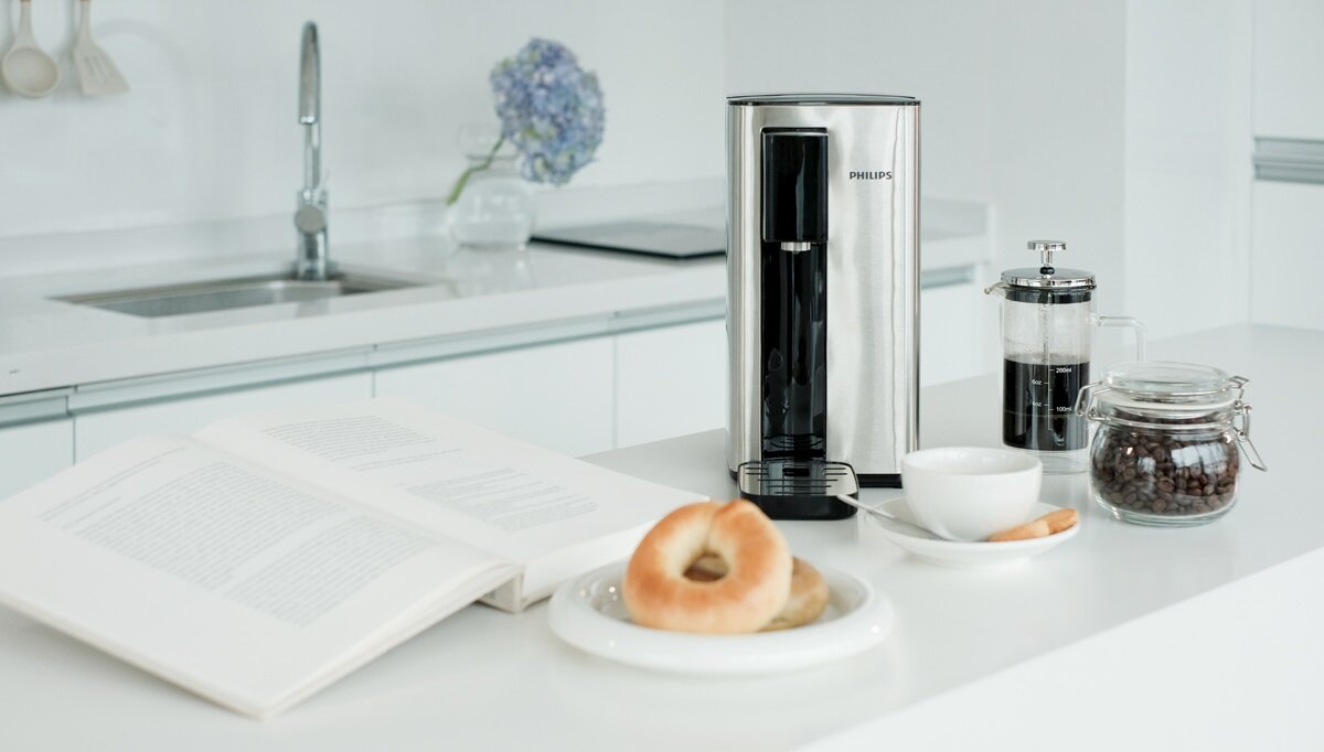 Szybki dostęp do gorącej wody Dystrybutor wody Philips