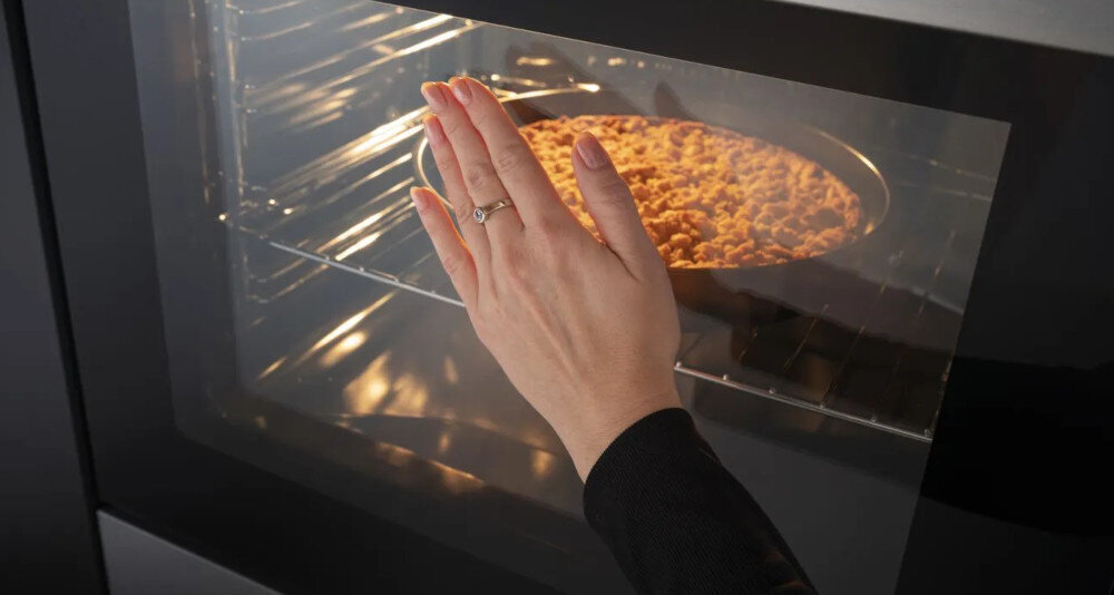 Kuchnia HISENSE HKS5C71BF system chłodzenia wydajność niższa temperatura bez ryzyka poparzenia chłodna obudowa bezpieczeństwo ochrona kontrola nad temperaturą