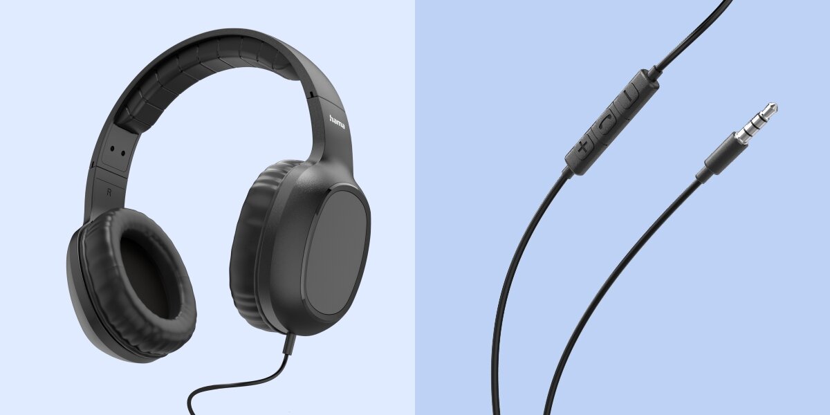 Słuchawki nauszne HAMA OnEar Stereo HP Fun II Czarny Czarne słuchawki nauszne Hama obok zbliżenia na pilot z mikrofonem i klasyczny wtyk Jack 3,5 mm.