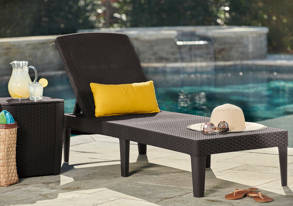 Leżak ALLIBERT Jaipur 235163 Cappuccino z technorattanu wysoka trwałość łatwe czyszczenie system JUST CLICK AND GO montaż na zatrzaski