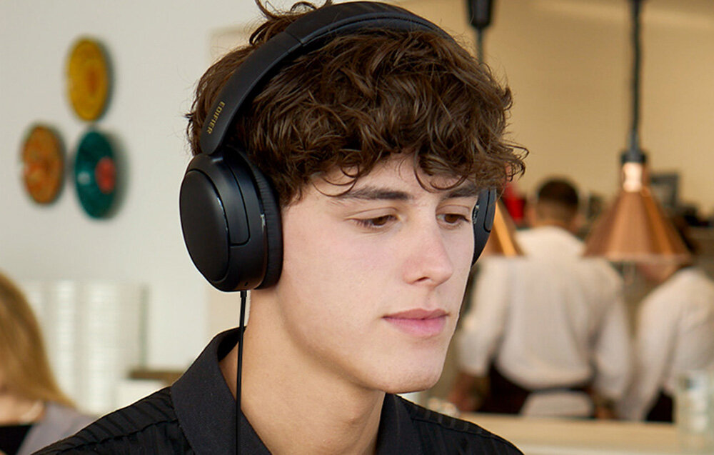 Słuchawki nauszne EDIFIER W800BT SE muzyka, dźwięk, komfort noszenia, waga, miekkie oddychajace nauszniki