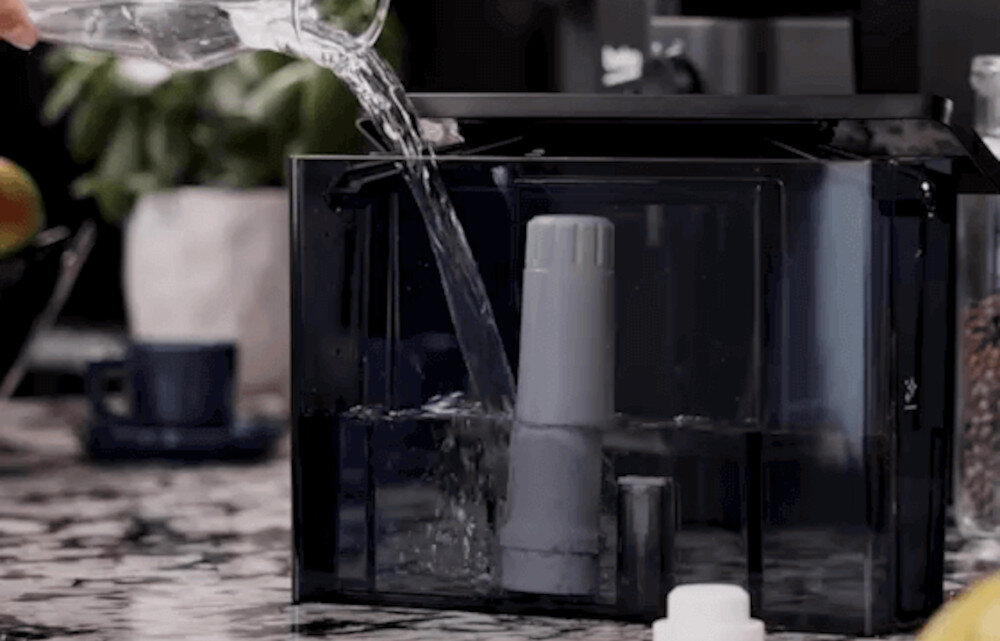 Ekspres BEKO CaffeExperto CEG7348B Głębia aromatu smak ciśnienie moc intensywne doznania preferencje espresso warianty mleczne