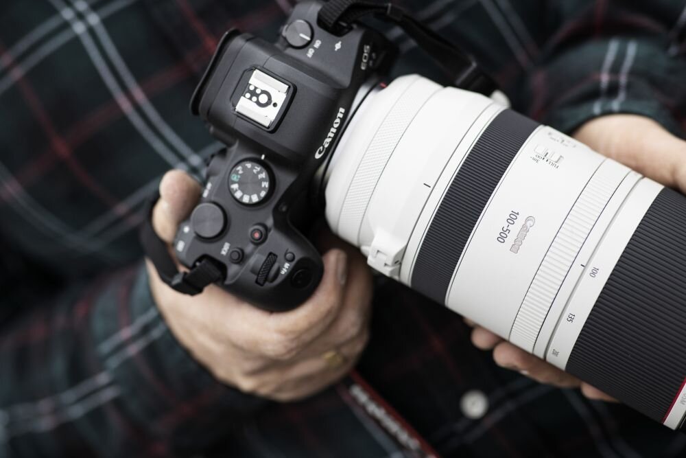 Obiektyw CANON RF 100-500 mm f-4.5-7.1 L IS USM    ogniskowa przysłona ostrość pierścienie optyka soczewki powłoki montaż bagnet światło jasność zoom filtry waga 