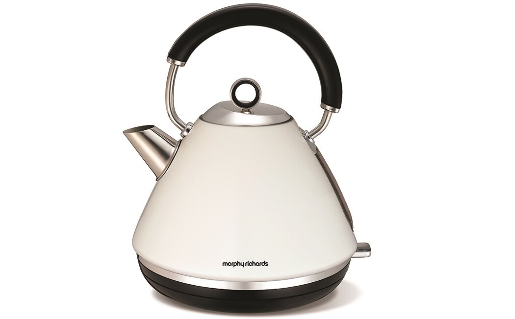 Czajnik MORPHY RICHARDS 102104 Czarny