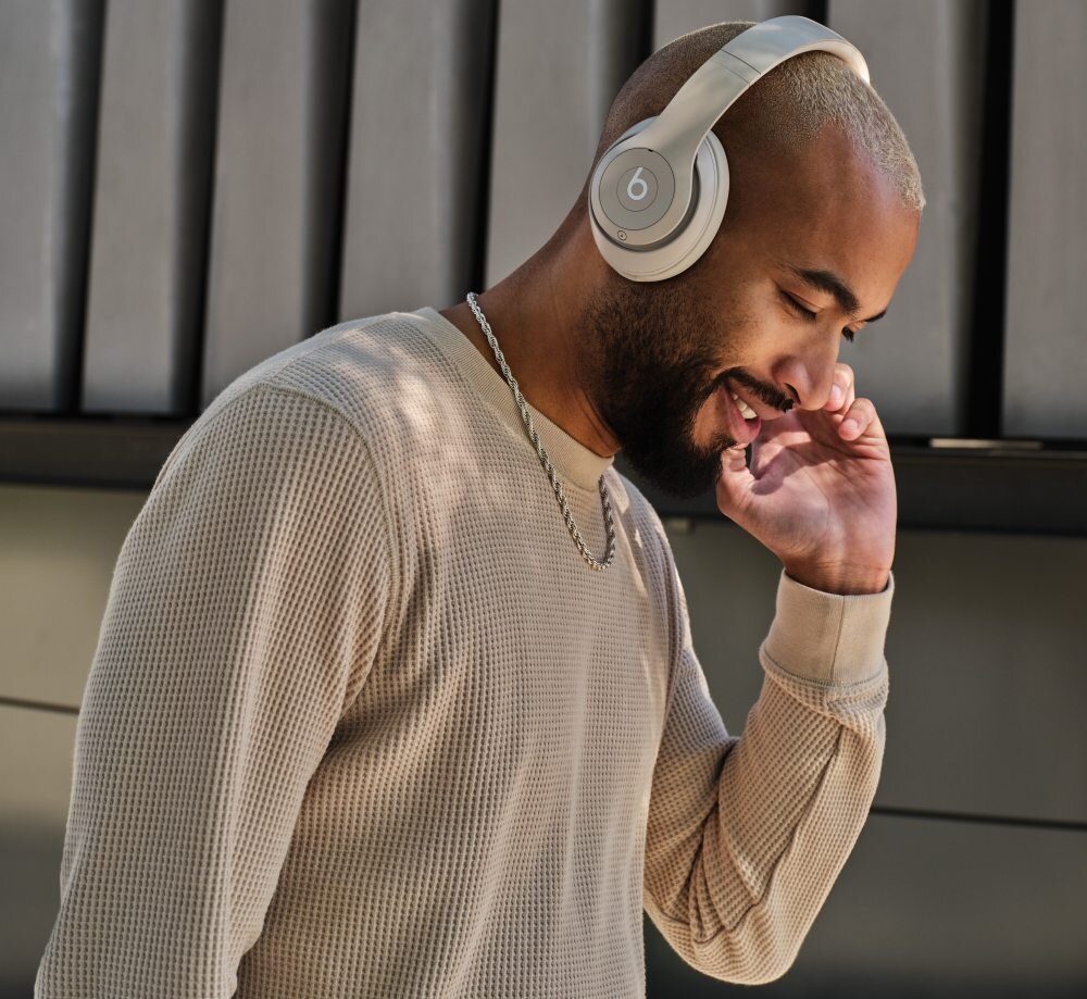 Słuchawki nauszne APPLE Beats Studio Pro ANC design komfort lekkość dźwięk jakość wrażenia słuchowe ergonomia lekkość sport aktywność podróże czas pracy działanie akumulator