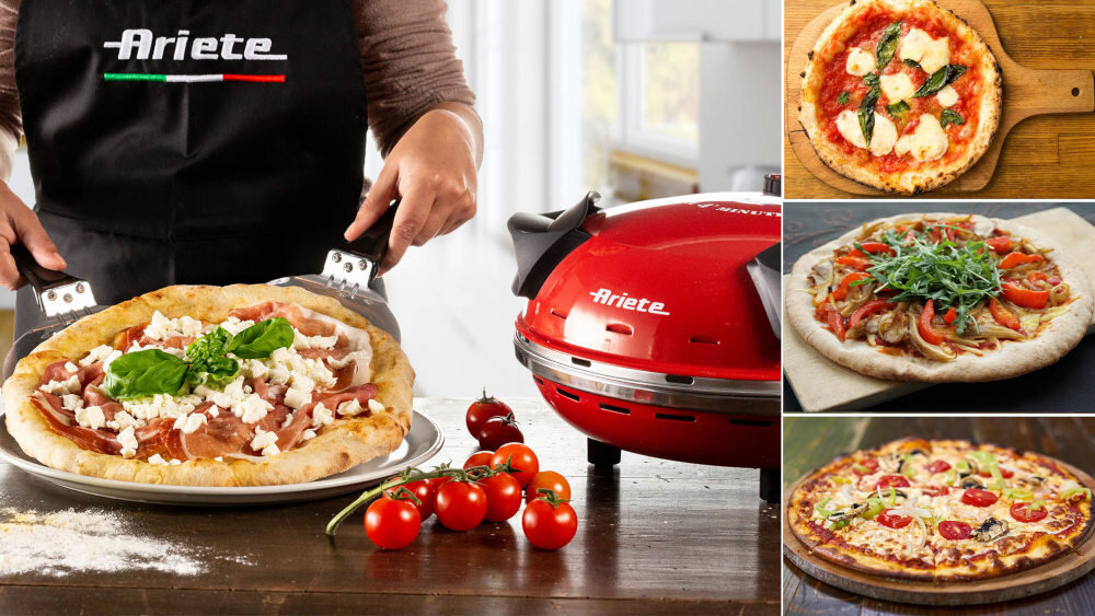 Osoba w fartuchu z logo \'Ariete\' trzyma pizzę na łopatkach obok czerwonego pieca do pizzy z napisem \'Ariete\'. Obok znajdują się pomidory, a po prawej stronie widoczne są trzy różne pizze na drewnianych deskach.