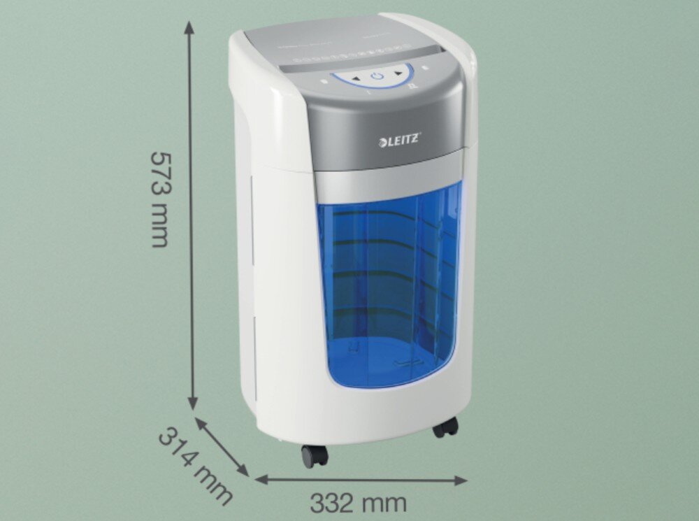 Niszczarka LEITZ IQ OptiMax Home Office 225 P5 Półzbliżenie na białą niszczarkę z niebieskim zbiornikiem, z podanymi wymiarami wysokości, szerokości i głębokości